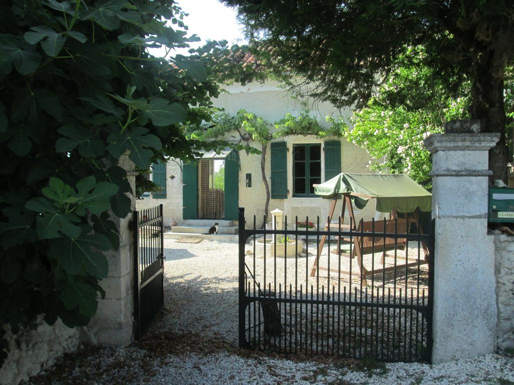 Le Petit Lavoir Saint-Paul-Lizonne Kültér fotó